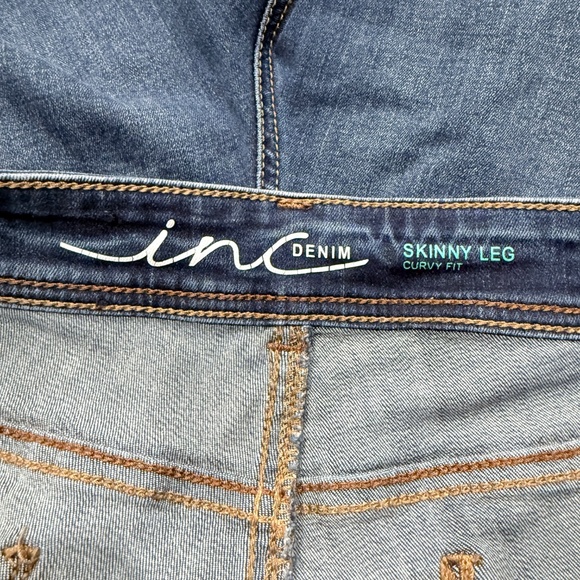 INC Denim Plus Size Skinny Leg Jeans Curvy Fit – Size 16 🔥 - Picture 4 of 7